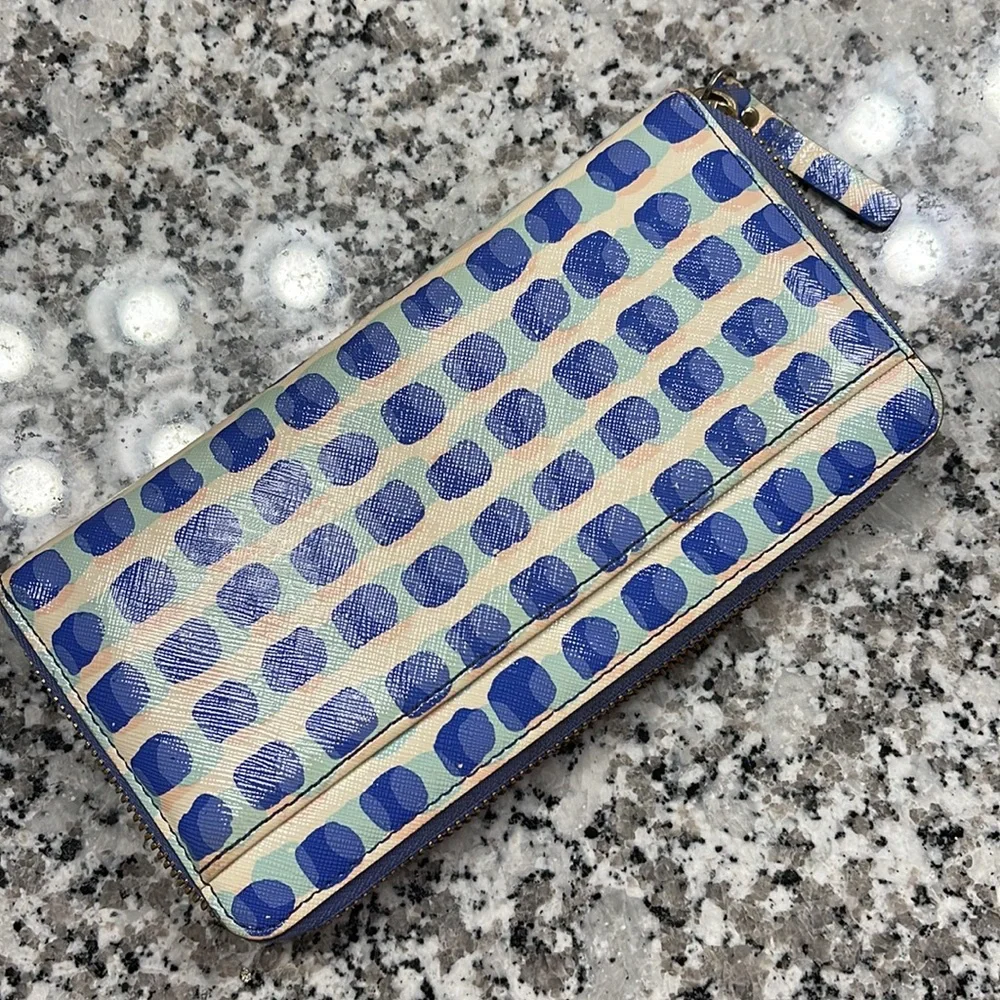 Kate Spade Wallet - Picture 3 of 3